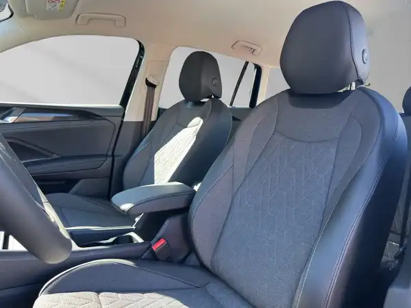 VW TIGUAN (11/18)