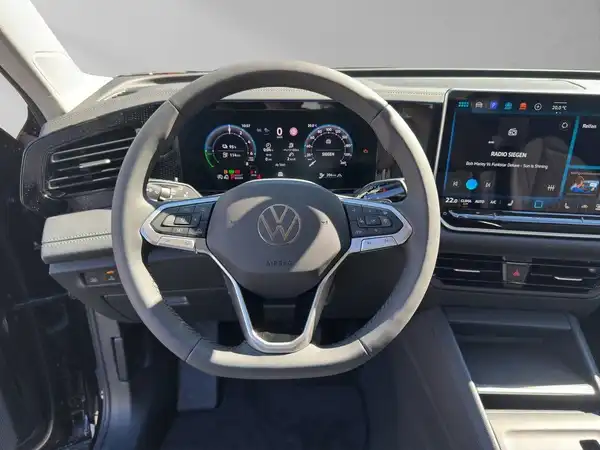 VW TIGUAN (9/18)
