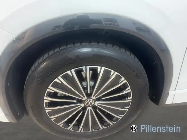 VW TIGUAN (8/10)