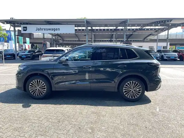 VW TIGUAN (2/16)