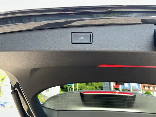 VW TIGUAN (14/16)
