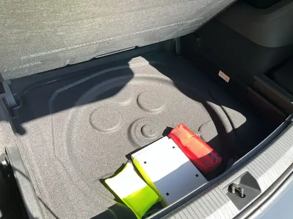 VW TIGUAN (16/16)