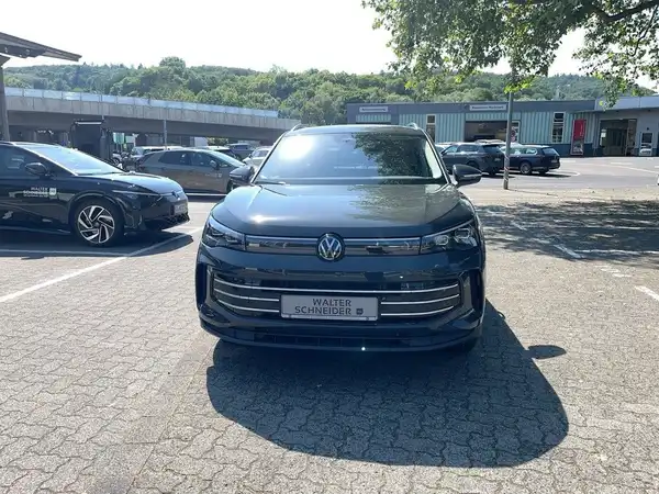 VW TIGUAN (8/16)