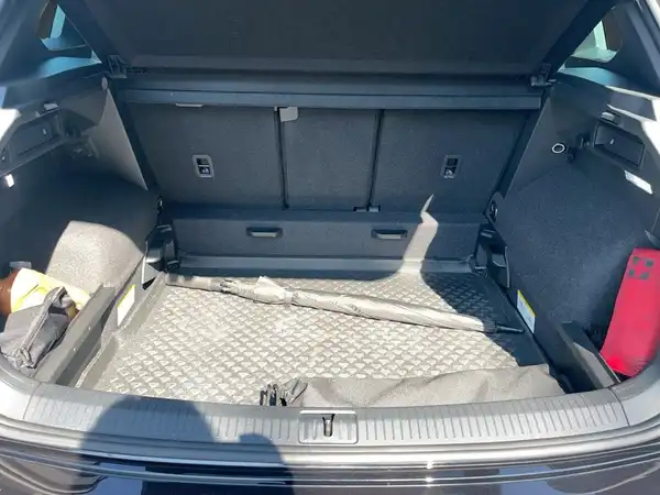 VW TIGUAN (14/18)