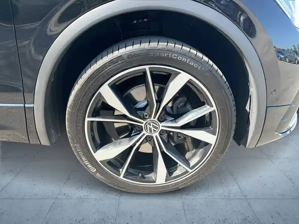 VW TIGUAN (8/18)