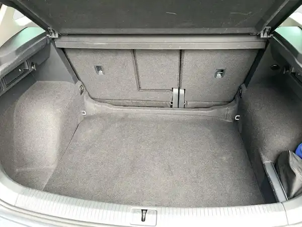 VW TIGUAN (13/16)
