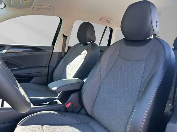 VW TIGUAN (11/18)