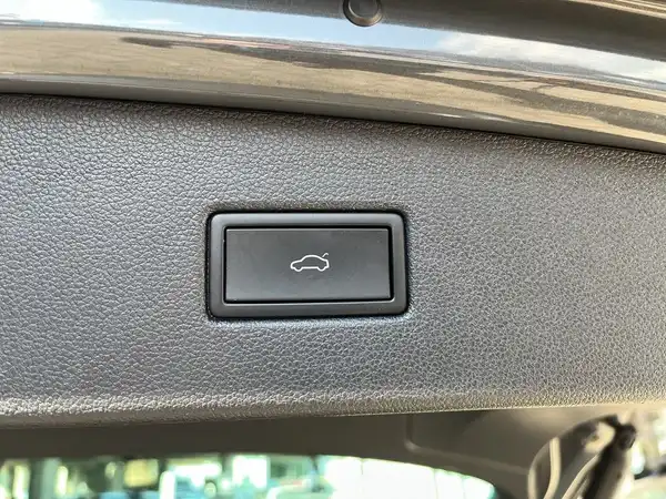 VW TIGUAN (12/17)