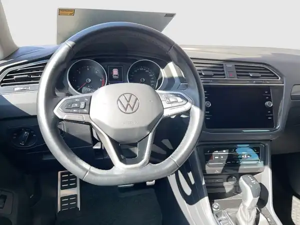 VW TIGUAN (8/17)