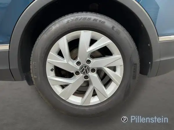 VW TIGUAN (4/16)