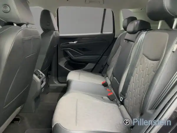 VW TIGUAN (13/17)