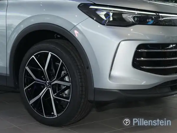 VW TIGUAN (9/11)