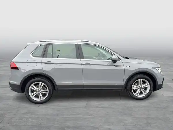 VW TIGUAN (6/16)