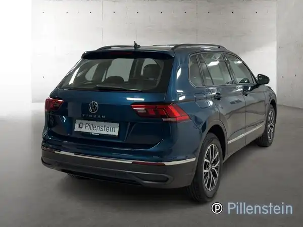 VW TIGUAN (4/17)