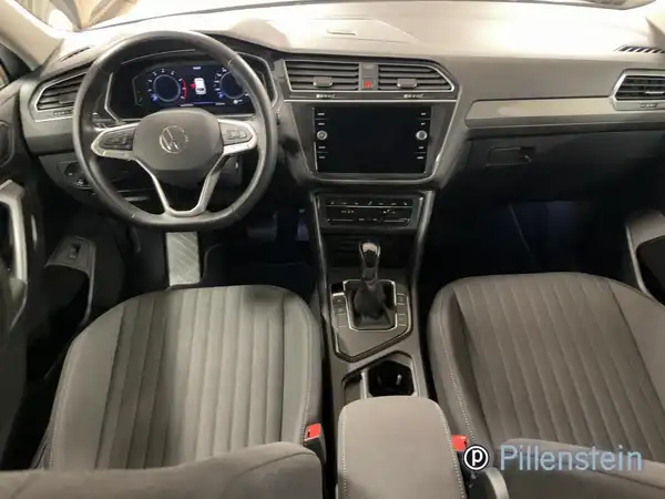 VW TIGUAN ALLSPACE (8/17)