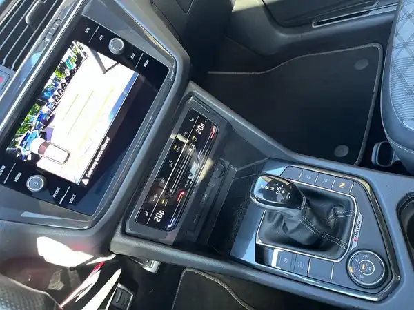 VW TIGUAN (21/22)
