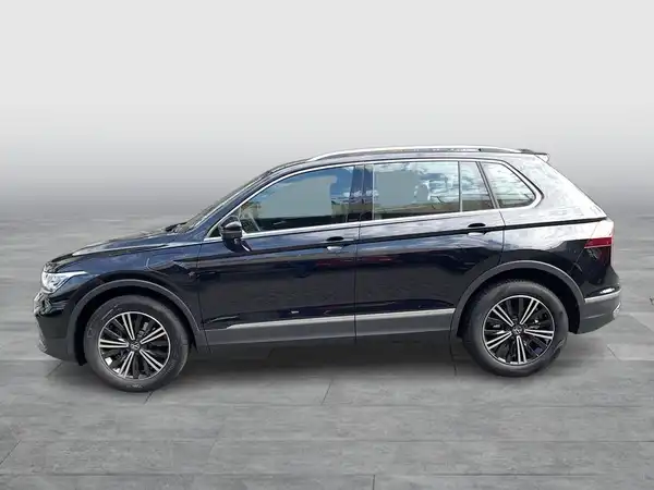 VW TIGUAN (3/23)