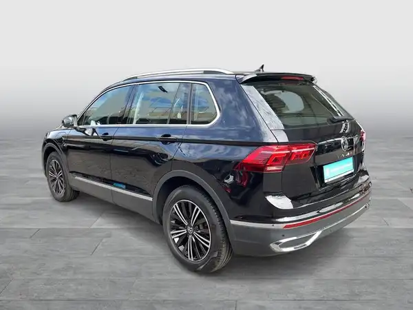 VW TIGUAN (4/23)