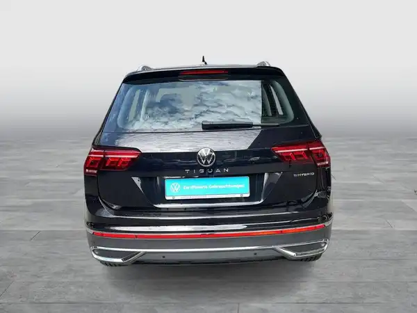 VW TIGUAN (5/23)