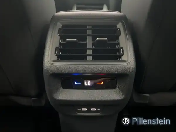 VW TIGUAN (15/16)