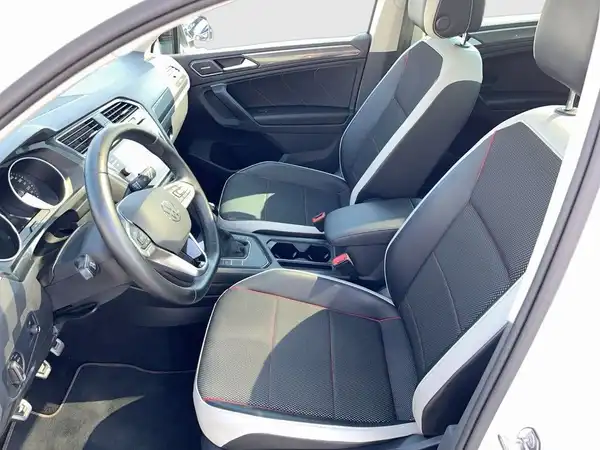 VW TIGUAN (10/19)