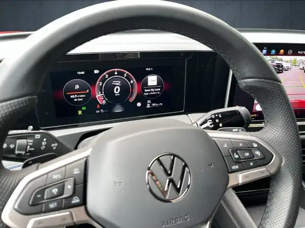 VW TIGUAN (16/20)