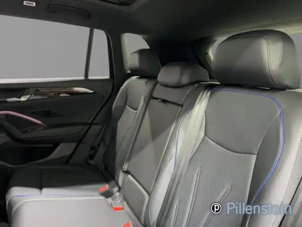 VW TIGUAN (14/16)