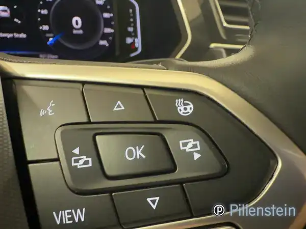 VW TIGUAN (14/17)