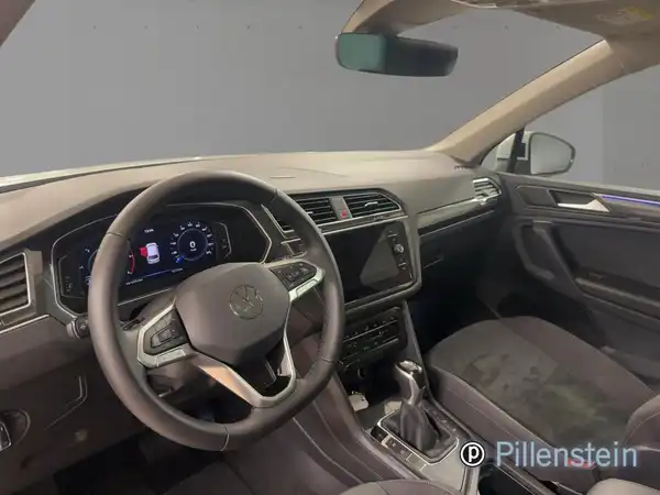 VW TIGUAN (9/17)