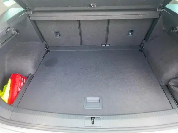VW TIGUAN (13/15)