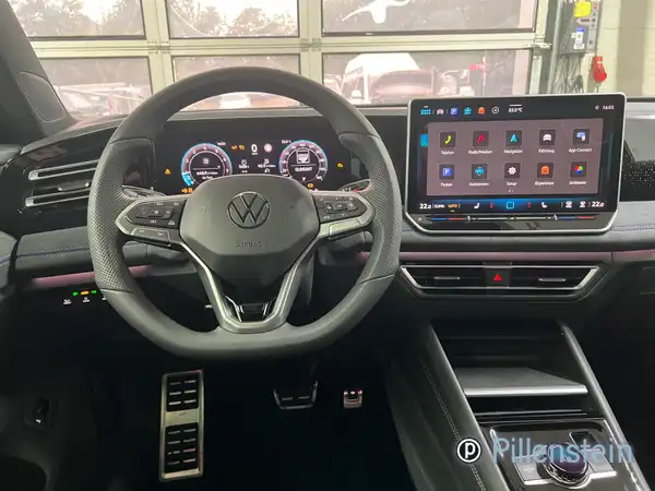 VW TIGUAN (11/15)