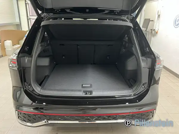 VW TIGUAN (14/15)