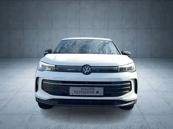VW TIGUAN (8/22)