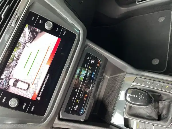 VW TIGUAN (14/16)