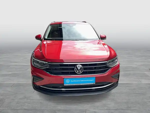 VW TIGUAN (6/16)