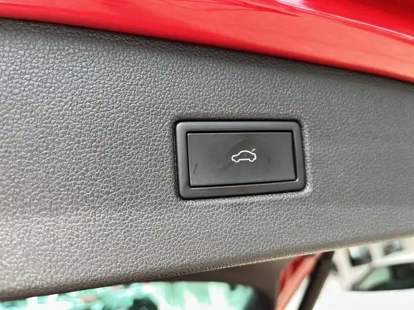VW TIGUAN (10/16)