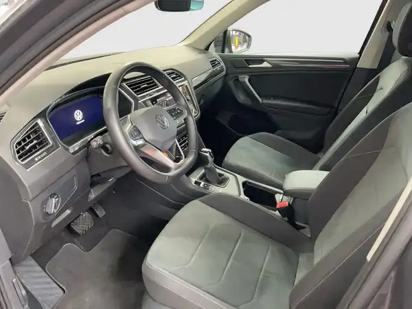 VW TIGUAN (10/15)