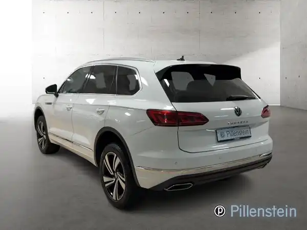 VW TOUAREG (3/5)