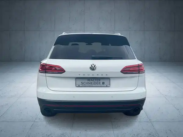 VW TOUAREG (4/18)