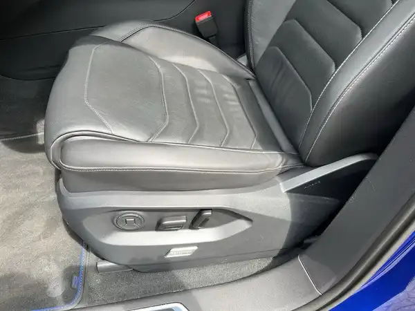 VW TOUAREG (20/23)