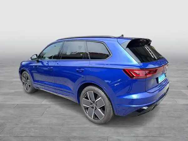 VW TOUAREG (4/23)