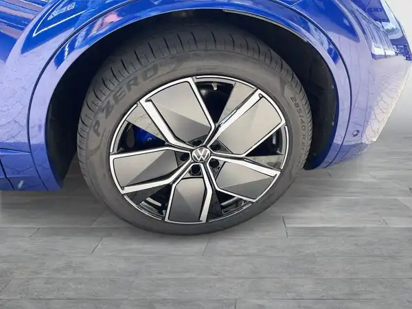 VW TOUAREG (7/23)