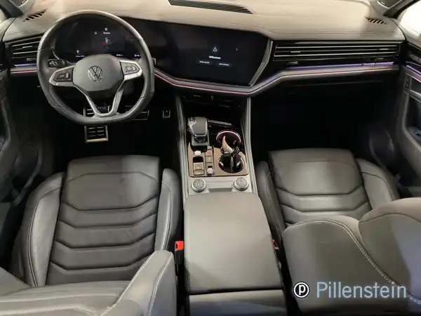 VW TOUAREG (8/16)
