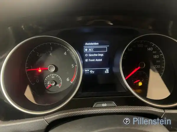 VW TOURAN (15/16)