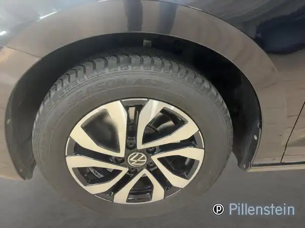 VW TOURAN (6/16)