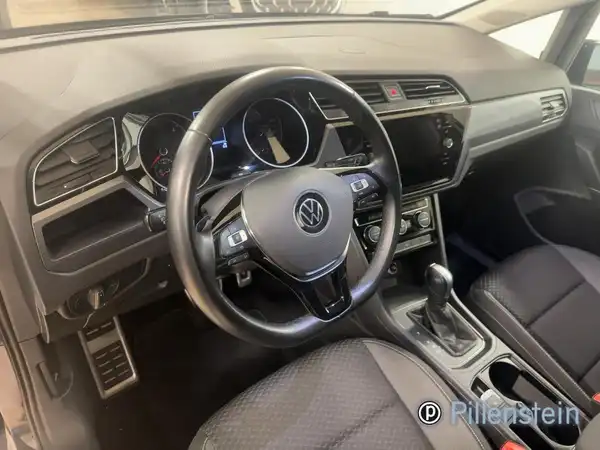 VW TOURAN (8/16)
