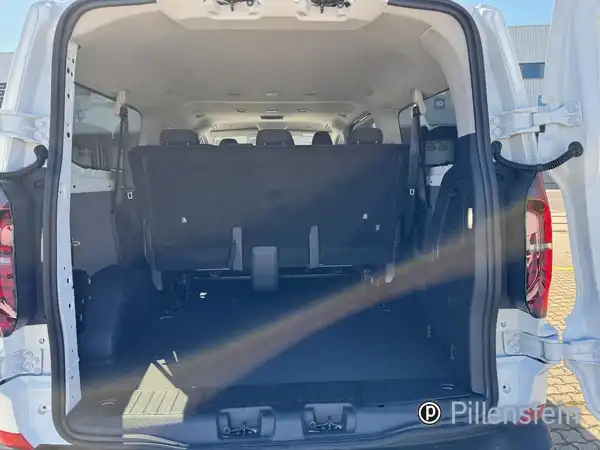 VW TRANSPORTER KOMBI (9/10)