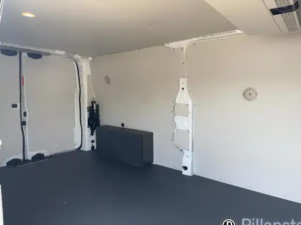 VW TRANSPORTER KASTEN (5/7)