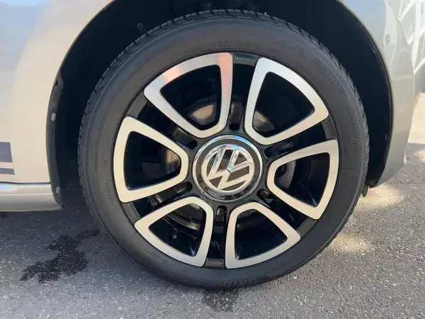 VW UP! (7/14)