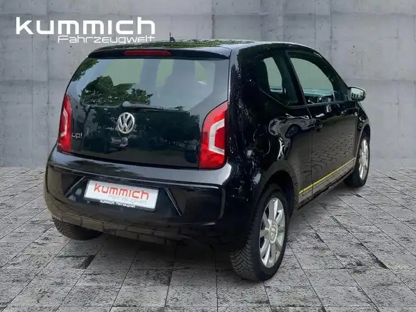 VW UP! (4/15)